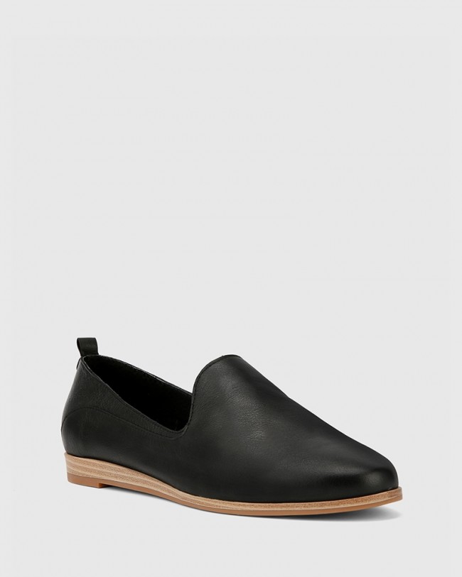 Wittner Caela Black Leather Loafer