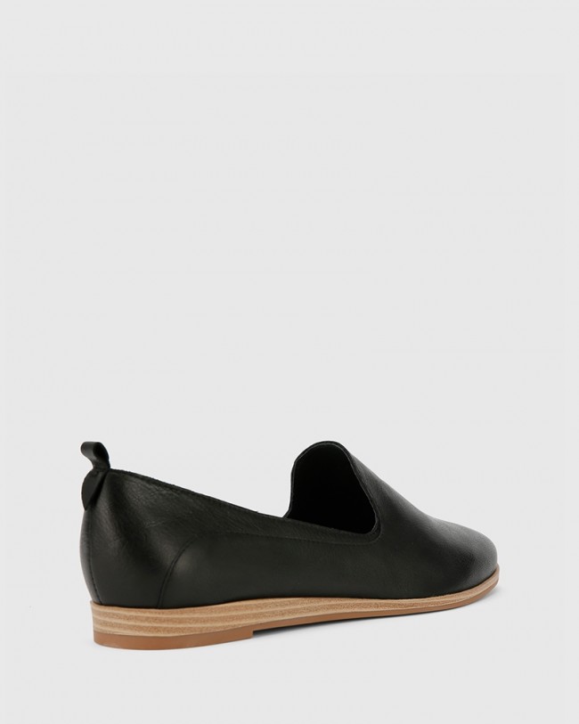 Wittner Caela Black Leather Loafer