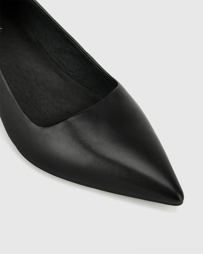 Wittner Gardenia Black Leather Block Heel Pointed Toe Pump