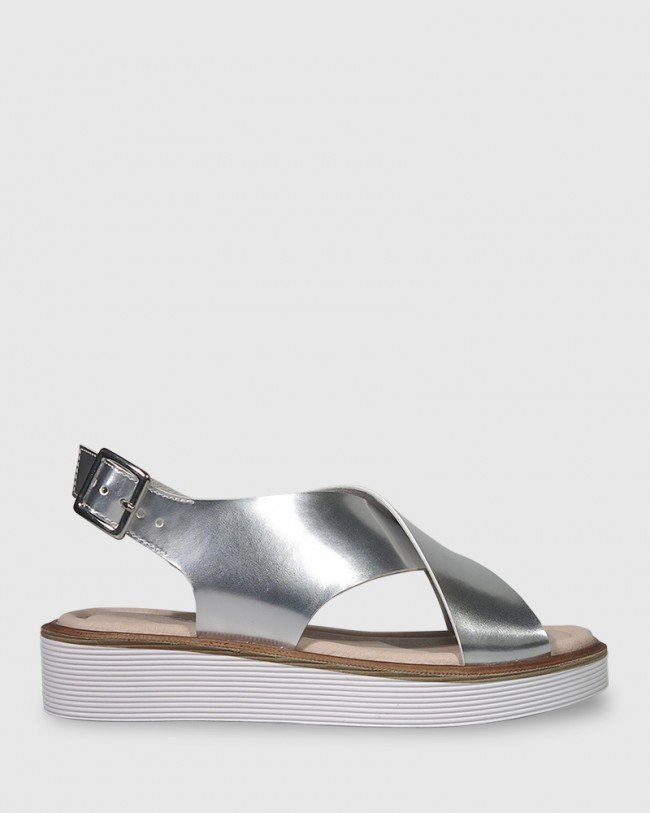 Wittner Timmie Silver Mirror Patent Slingback Flatform Sandal