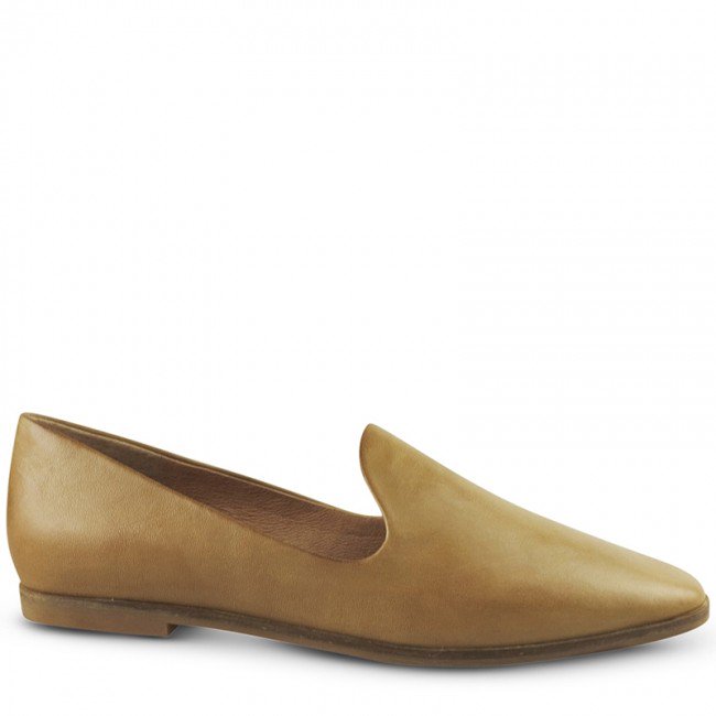 Wittner Alpine Camel Leather Pointed Toe Flat