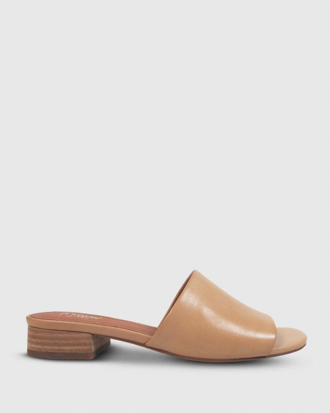Wittner Bowman Nude Leather Open Toe Slide