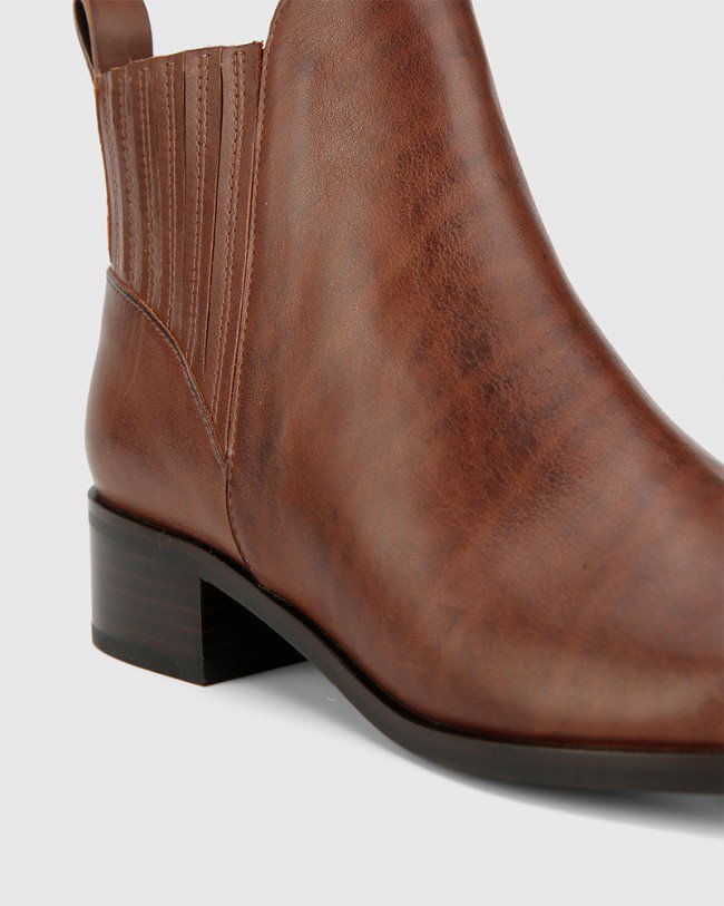 Wittner Gavin Dark Brown Leather Pull On Ankle Boot