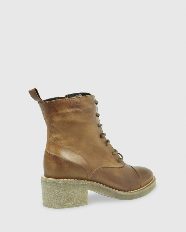 Wittner Khloe Brandy Leather Round Toe Block Heel Lace Up Ankle Boot