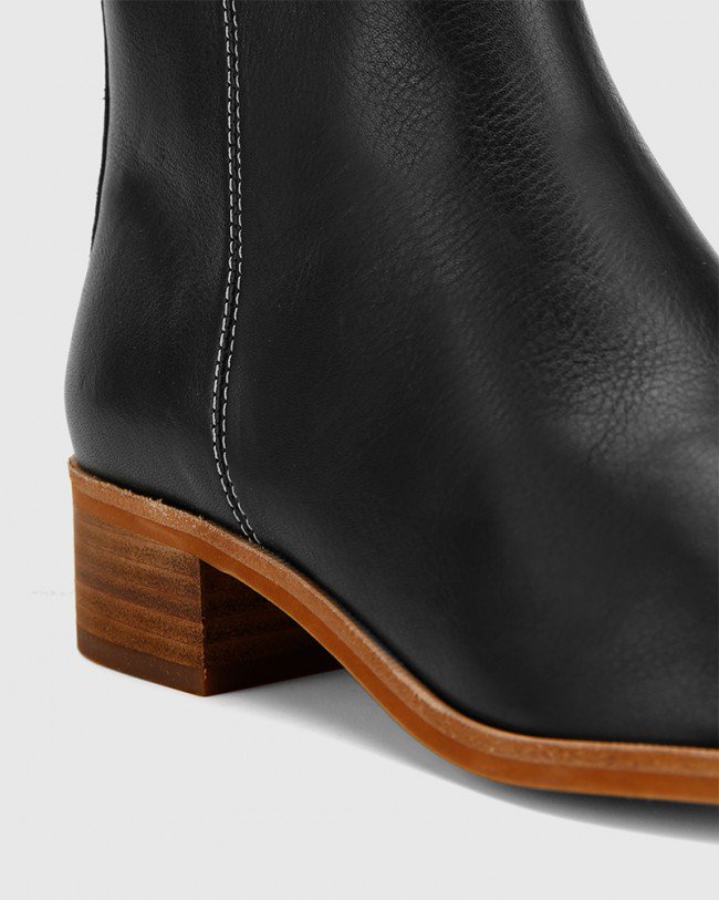 Wittner Glover Black Leather Flat Almond Toe Ankle Boot
