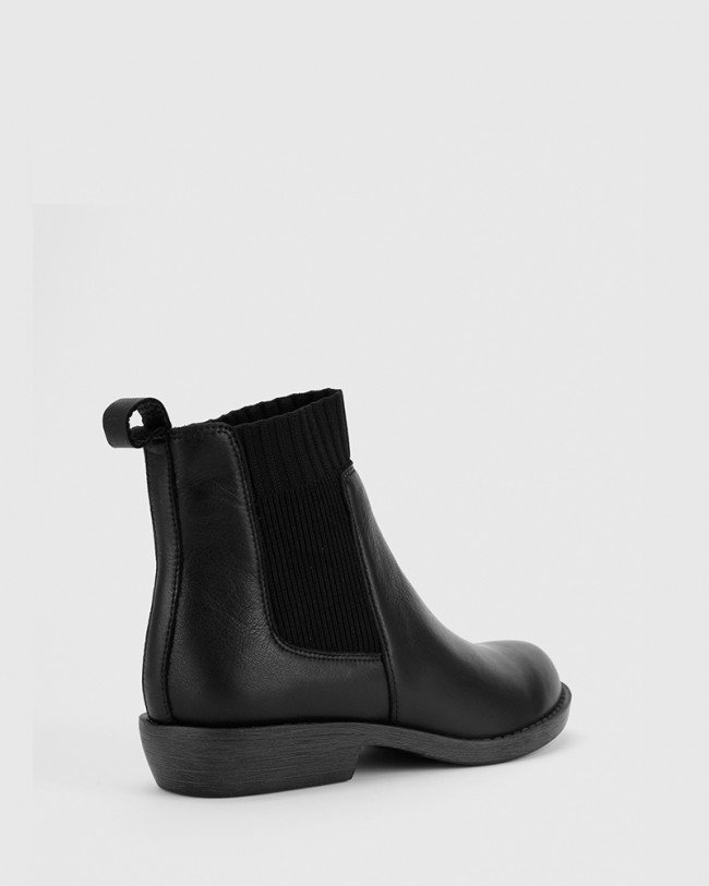 Wittner Deegan Black Leather Gusset Round Toe Ankle Boot