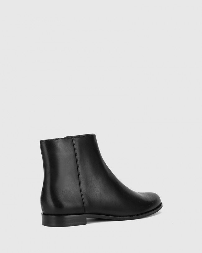 Wittner Brenson Black Leather Low Ankle Boot