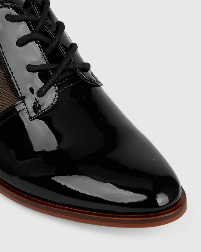 Wittner Hektor Black Leather Mesh Cut Out Brogue