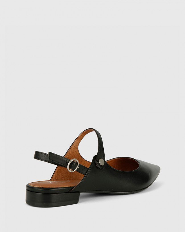 Wittner Manda Black Leather Pointed Toe Flat