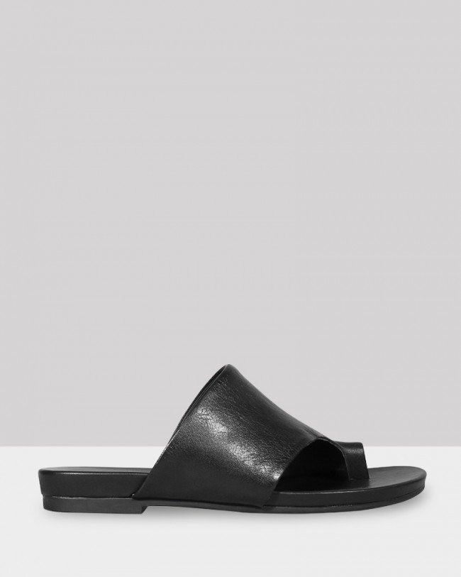 Wittner Lang Black Leather Open Toe Flat Slide