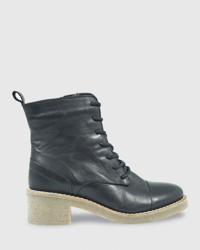 Wittner Khloe Black Leather Round Toe Block Heel Lace Up Ankle Boot