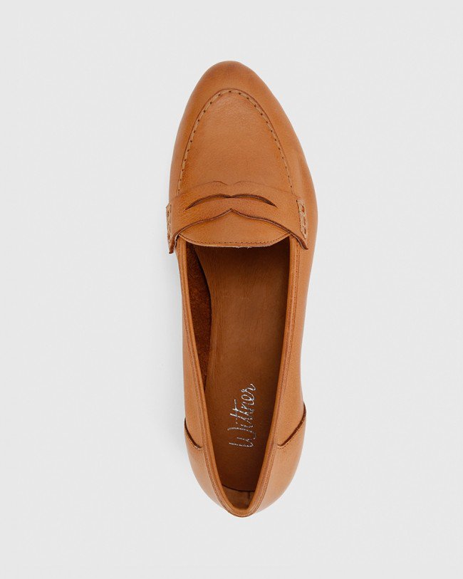 Wittner Austin Coconut Leather Almond Toe Flat Penny Loafer