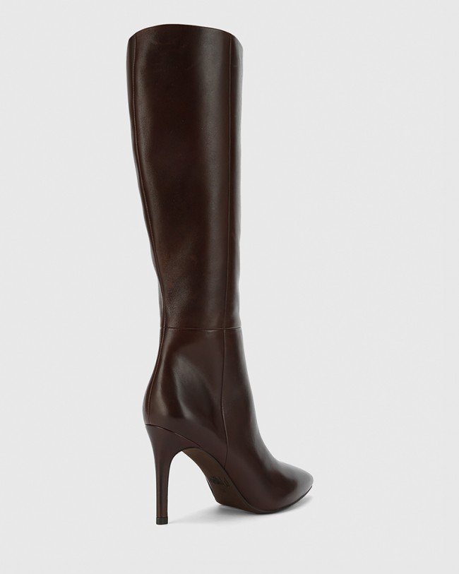 Wittner Hallow Chocolate Leather Pointed Toe Long Boot