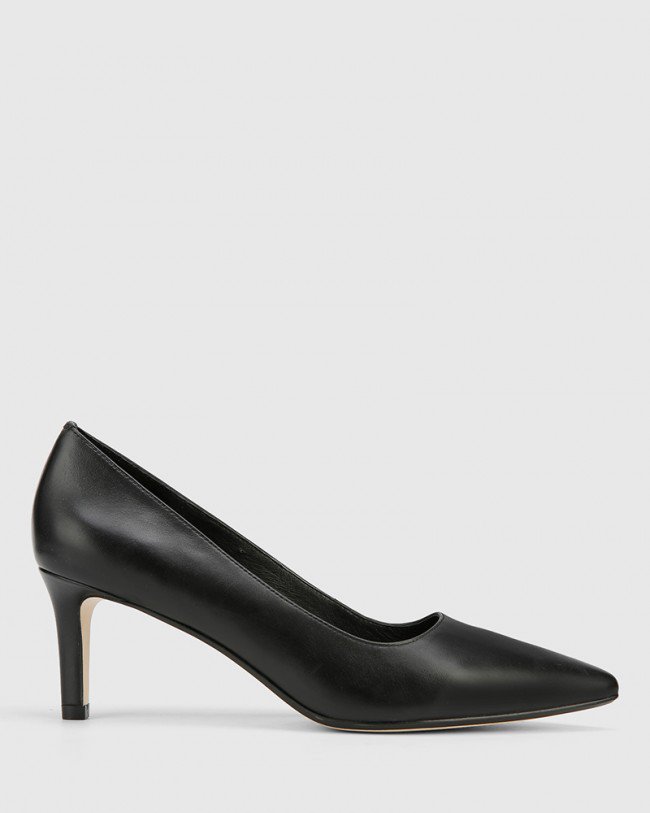Wittner Delores Black Leather Pointed Toe Kitten Heel