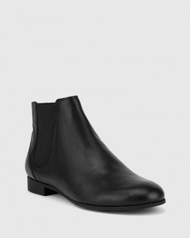 Wittner Daley Black Leather Round Toe Double Gusset Ankle Boot