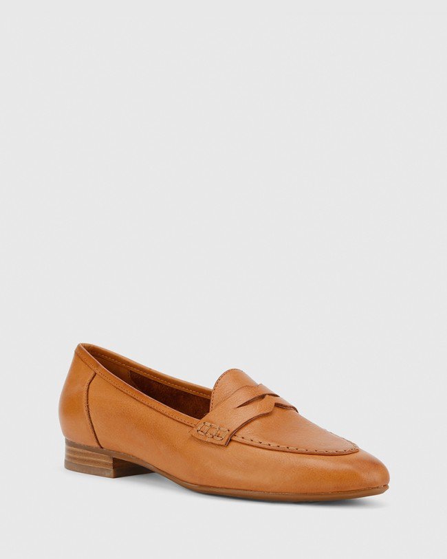 Wittner Austin Coconut Leather Almond Toe Flat Penny Loafer