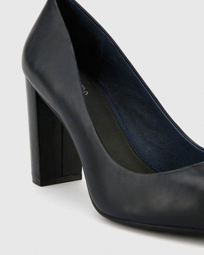 Wittner Hether Navy Leather Pointed Toe Block Heel
