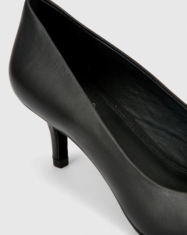 Wittner Natasha Black Leather Bow Detail Kitten Heel