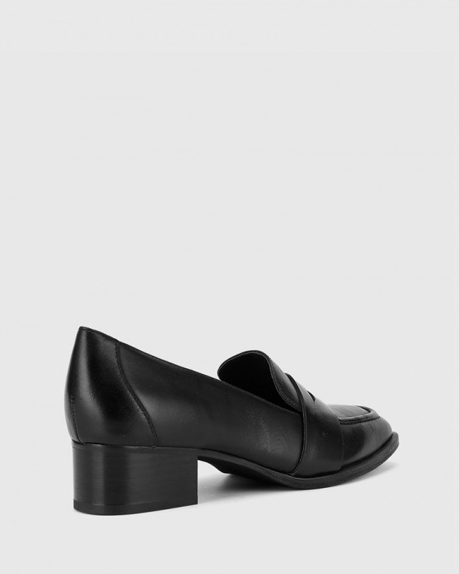 Wittner Fentis Black Leather Square Toe Loafer