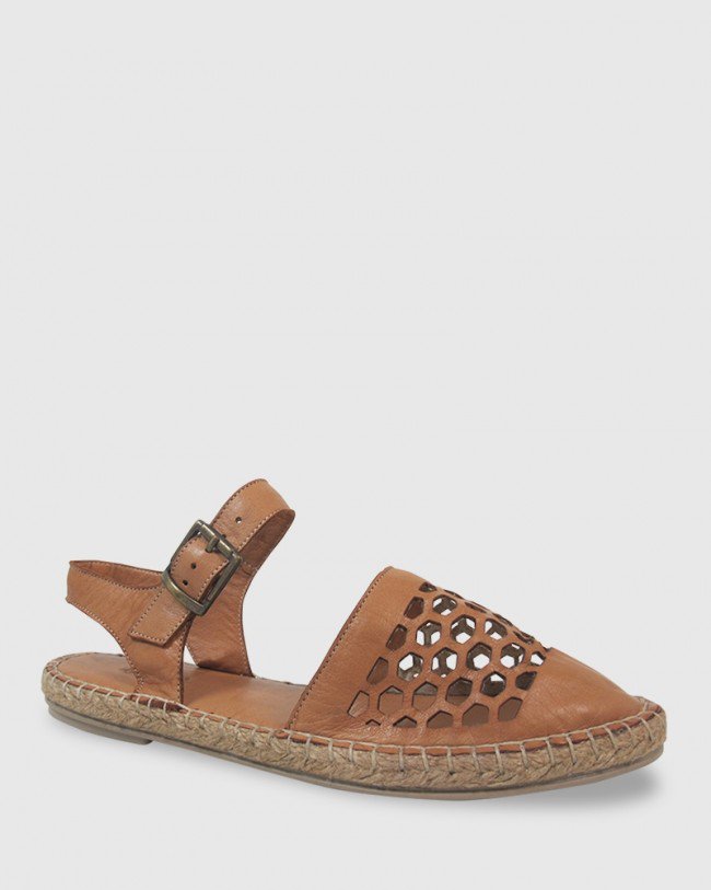 Wittner Korma Coconut Leather Perforated Espadrille Flat