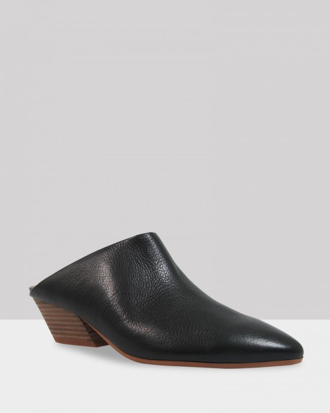 Wittner Kelsey Black Leather Heeled Mule
