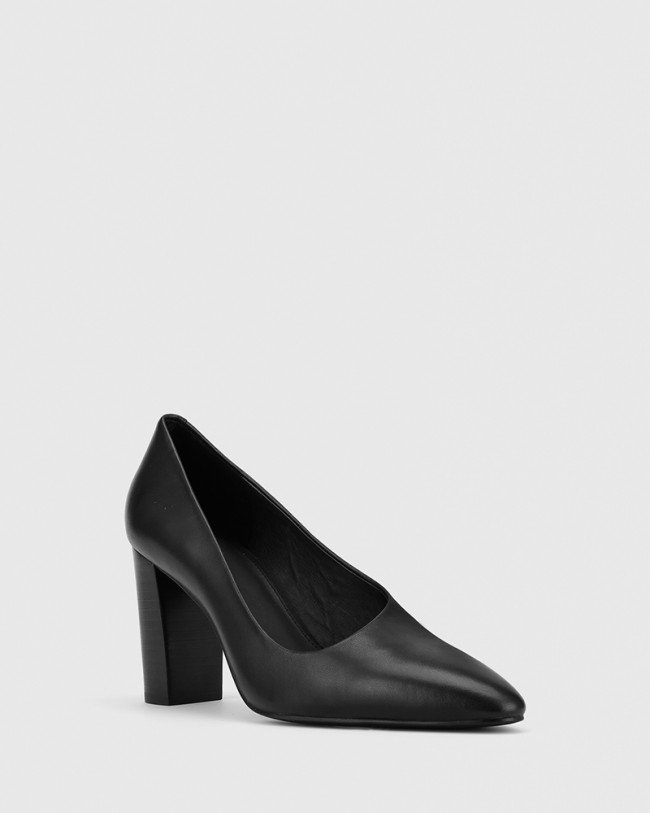 Wittner Patterson Black Leather Almond Toe Block Heel