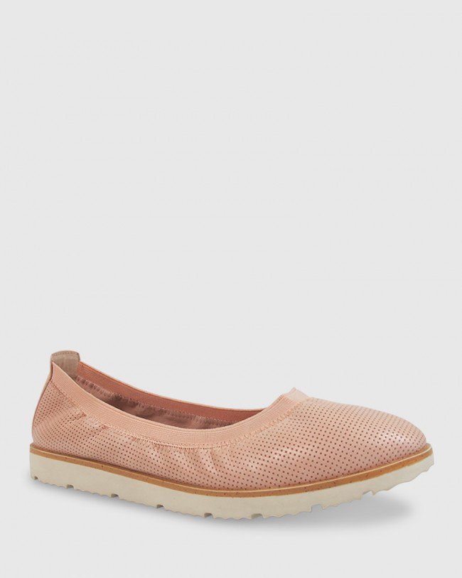 Wittner Glennis Cameo Leather Perforated Elasticated Ballet Flat