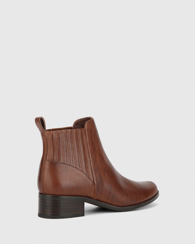 Wittner Gavin Dark Brown Leather Pull On Ankle Boot