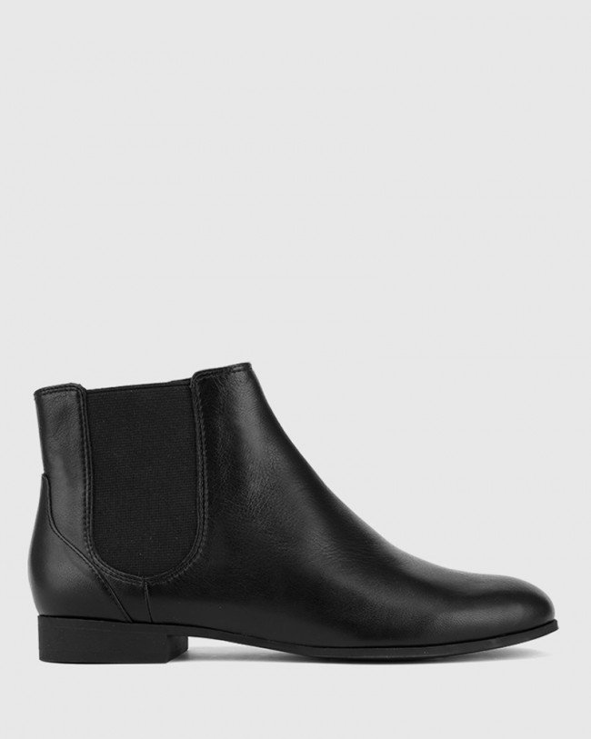 Wittner Daley Black Leather Round Toe Double Gusset Ankle Boot