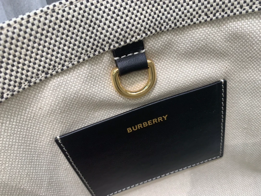 Сумка-тоут Burberry Freya - черная