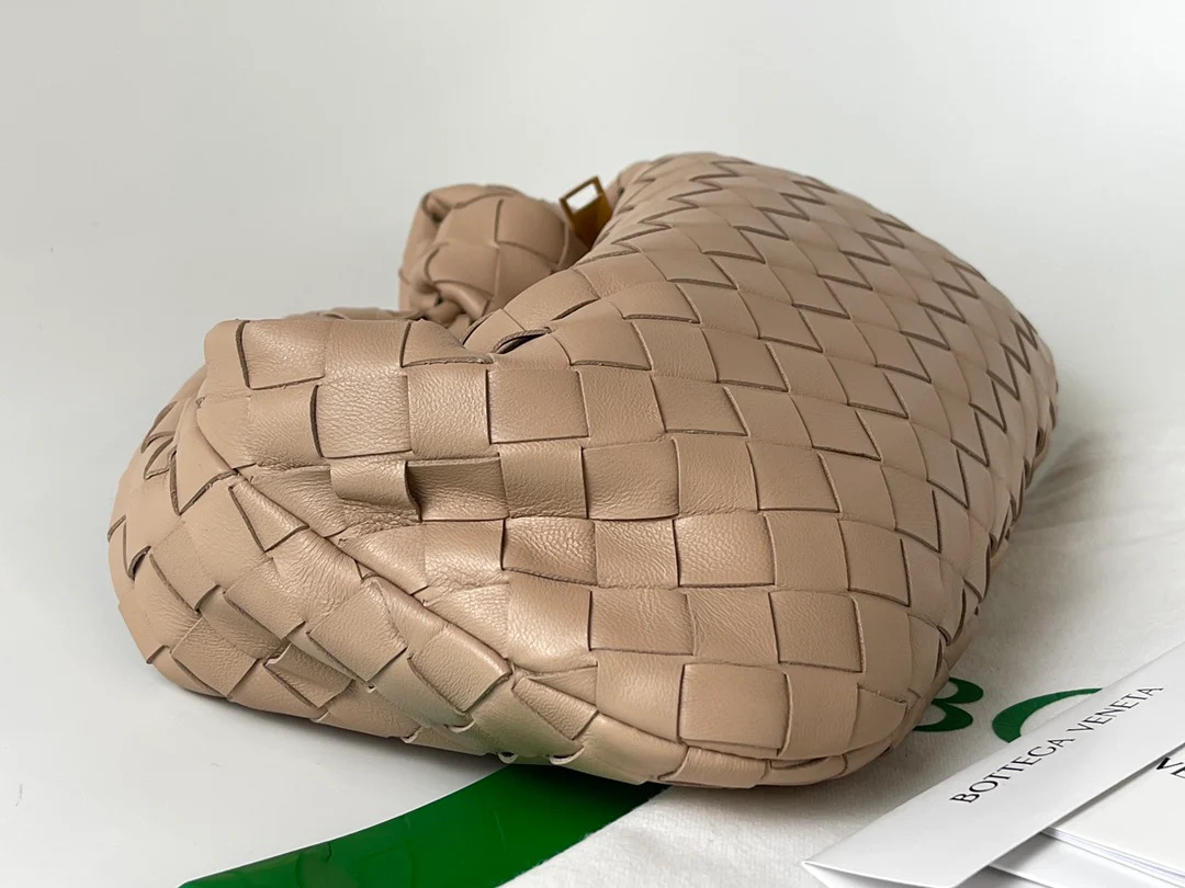 Сумка BV Mini Jodie Croissant Bag, s27x9x23cm-2