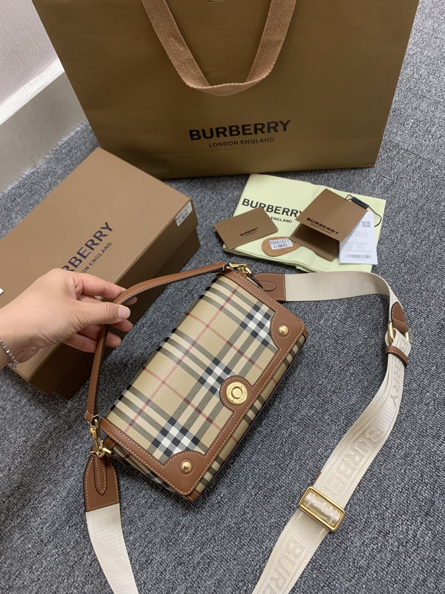 Сумка-багет Burberry Retro Check