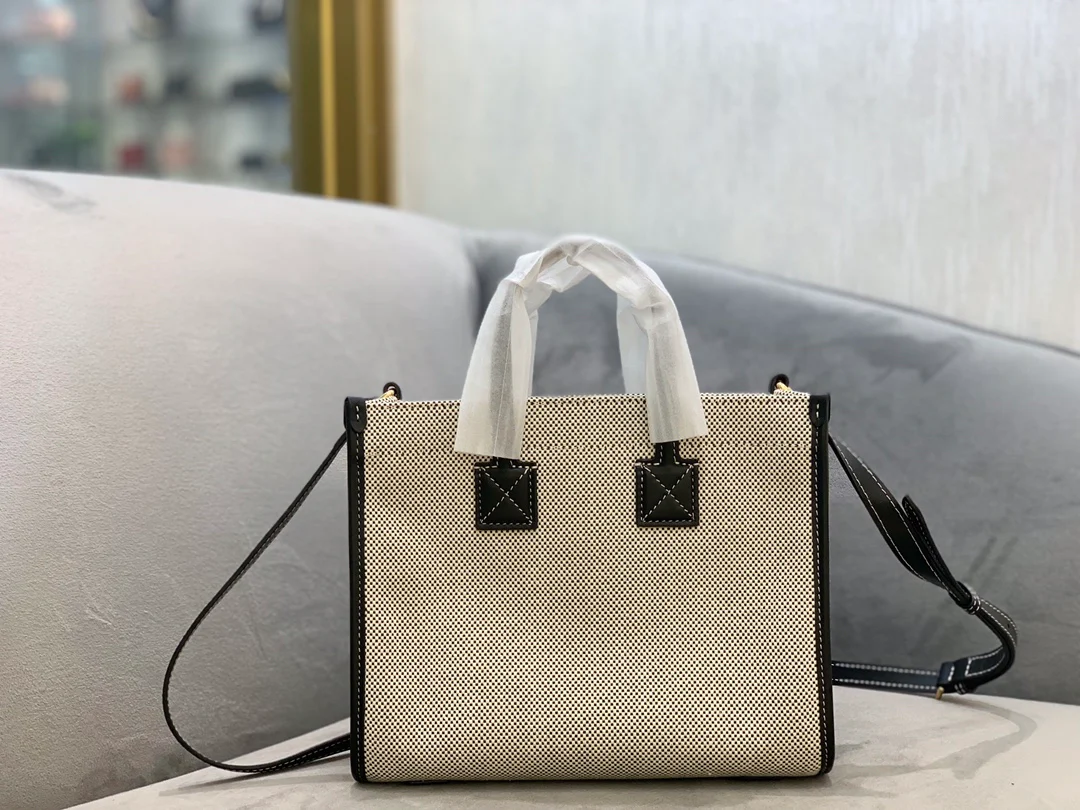 Сумка-тоут Burberry Freya - черная