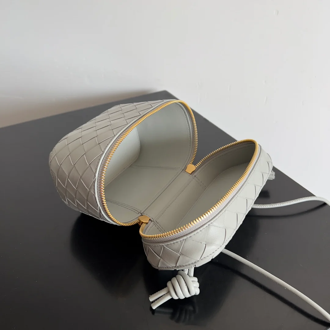 Сумка-бокс BV на молнии - серая