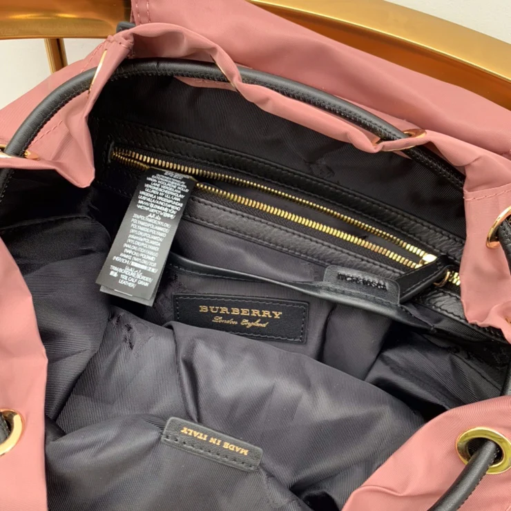 Рюкзак Burberry в стиле милитари - розовый