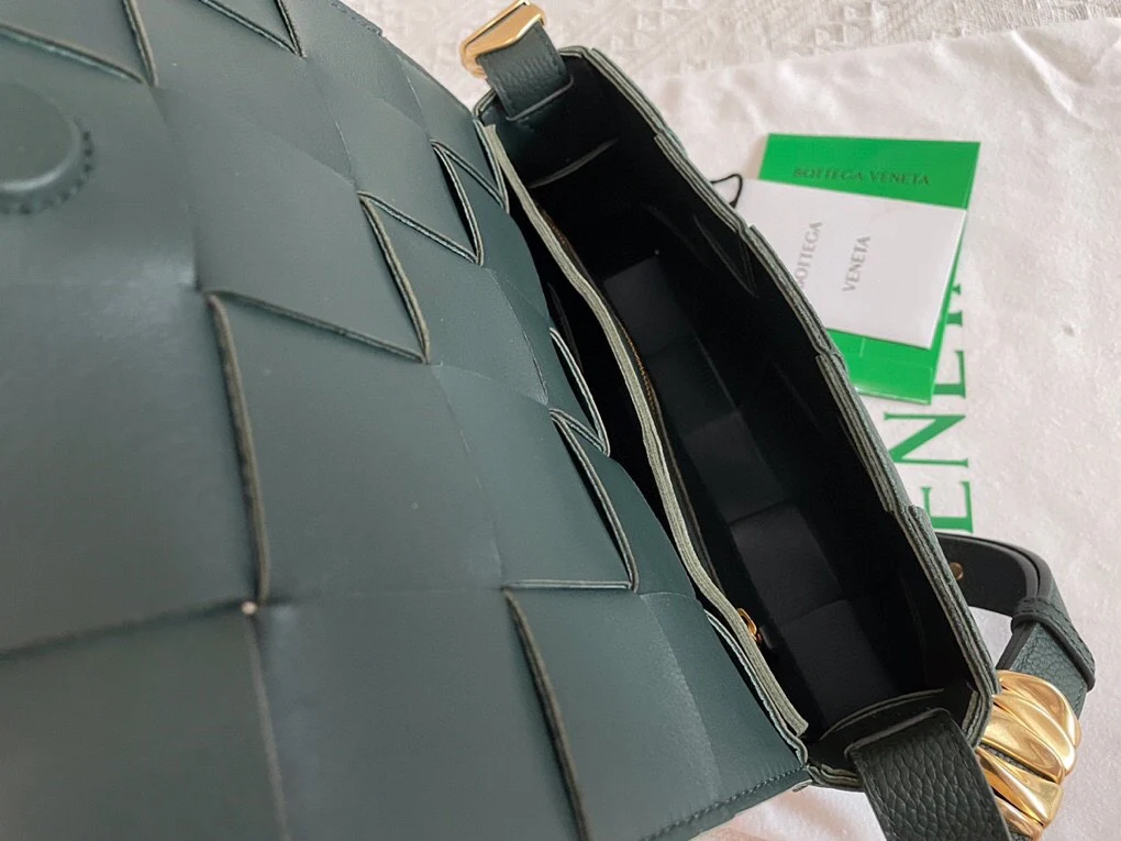 Кассета BV - зернистая телячья кожа - подкладка из телячьей кожи - 23x15x5 см