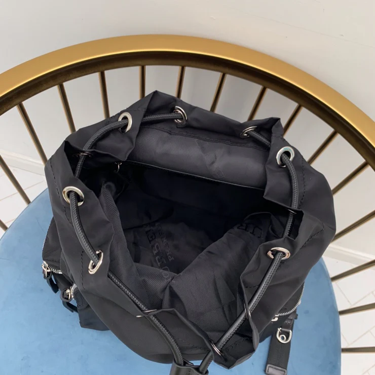 Рюкзак Burberry в военном стиле - черный - 1 шт.