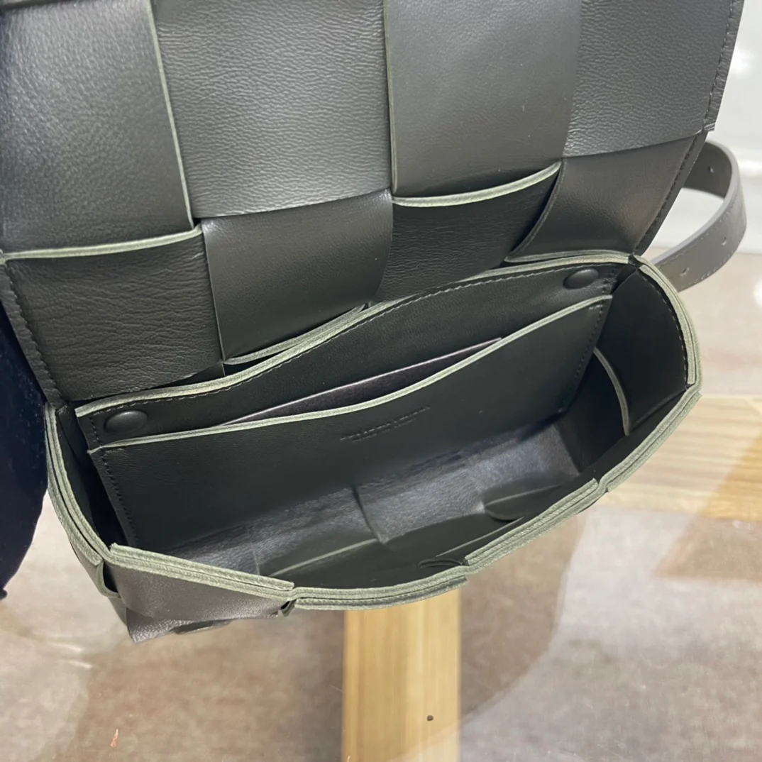 Поясная сумка BV из плетеной ткани, овечья кожа, 17 см, 5х9 см, 4 см.