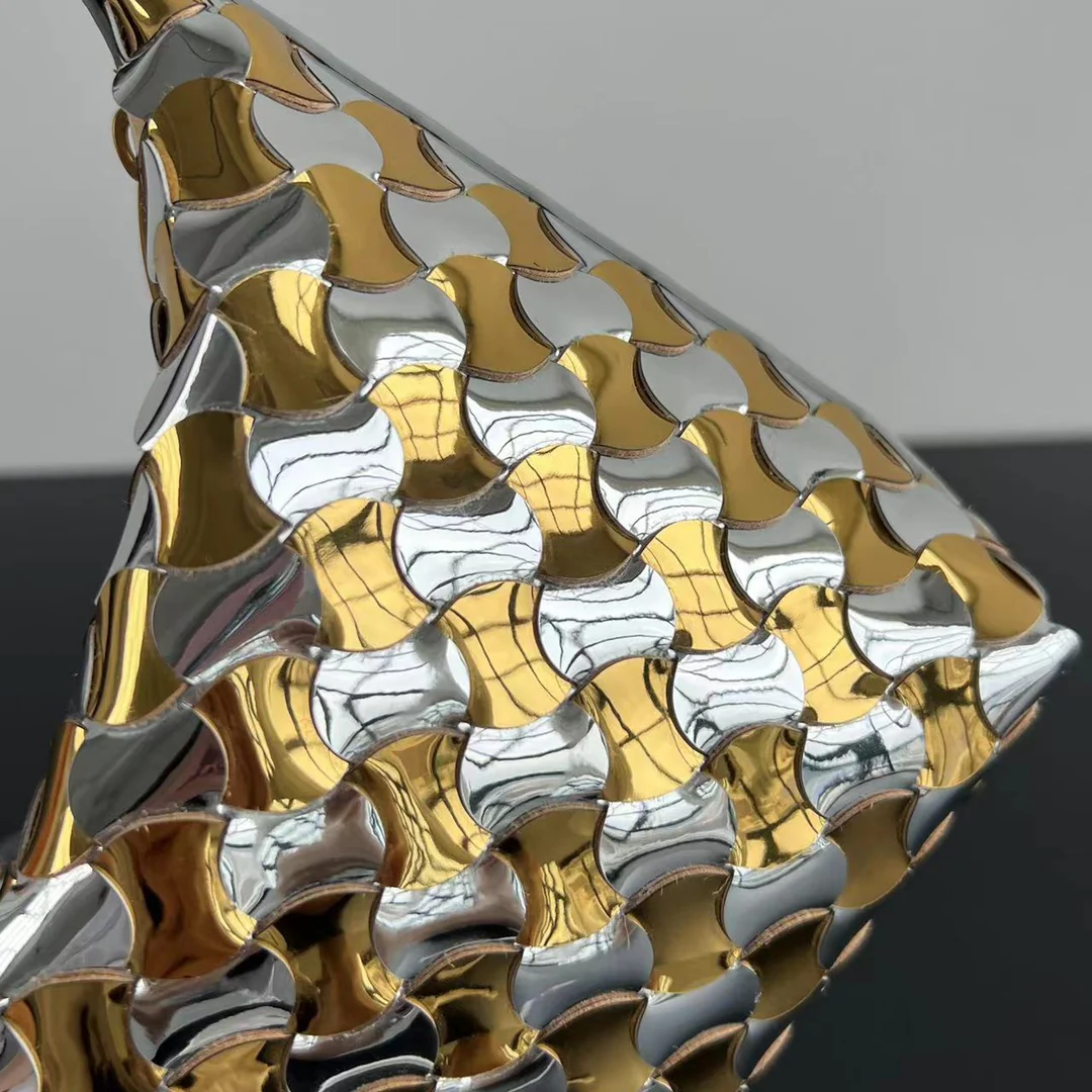 Сумка для обеда через плечо BV Wallace - Scale Gold