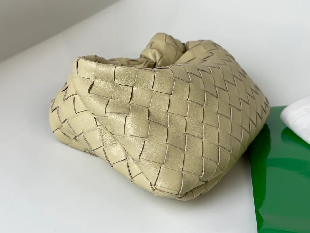 Сумка BV Mini Jodie Croissant Bag, s27x9x23cm-8