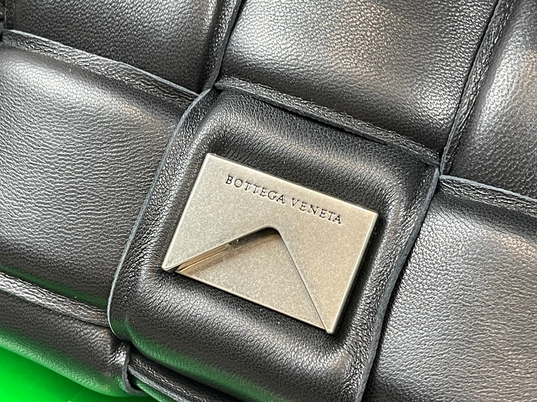 Сумка BV Chain Square Bag - 27x10x18 см