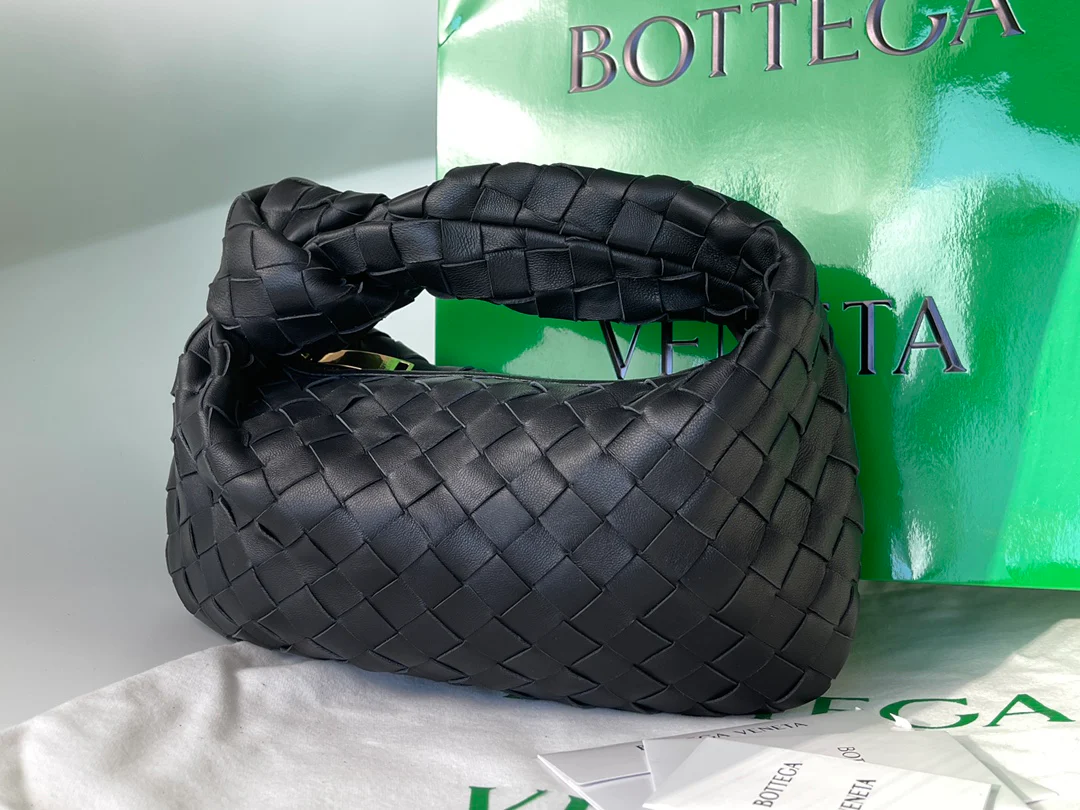 Сумка BV Mini Jodie Croissant Bag, s27x9x23cm-5