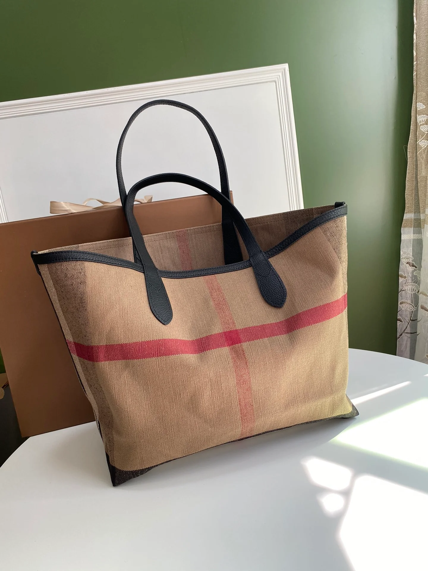 Двусторонняя сумка-тоут Burberry