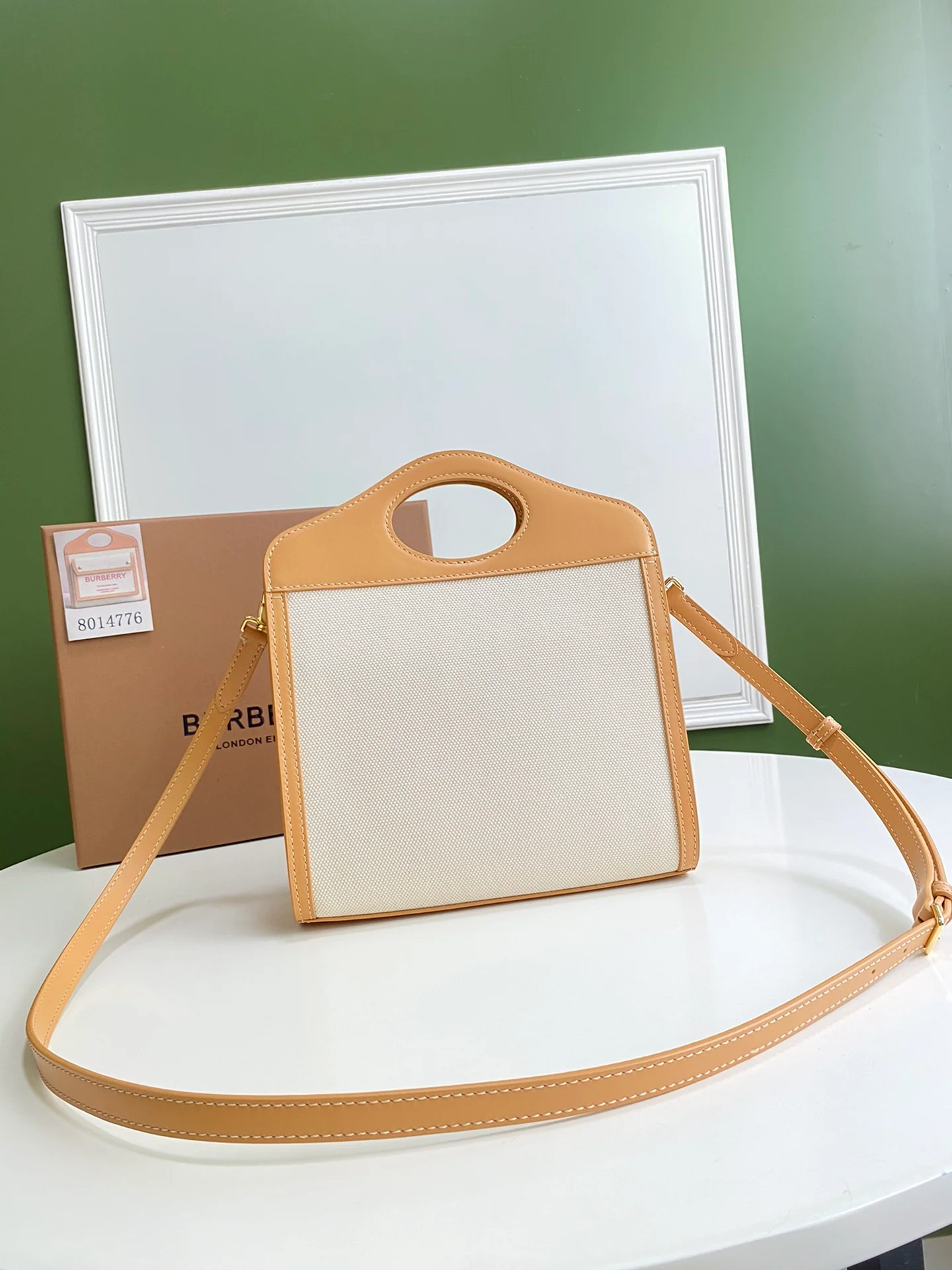 Burberry - Selected Canvas - Horseferry - Print - Tote Bag - Light Brown