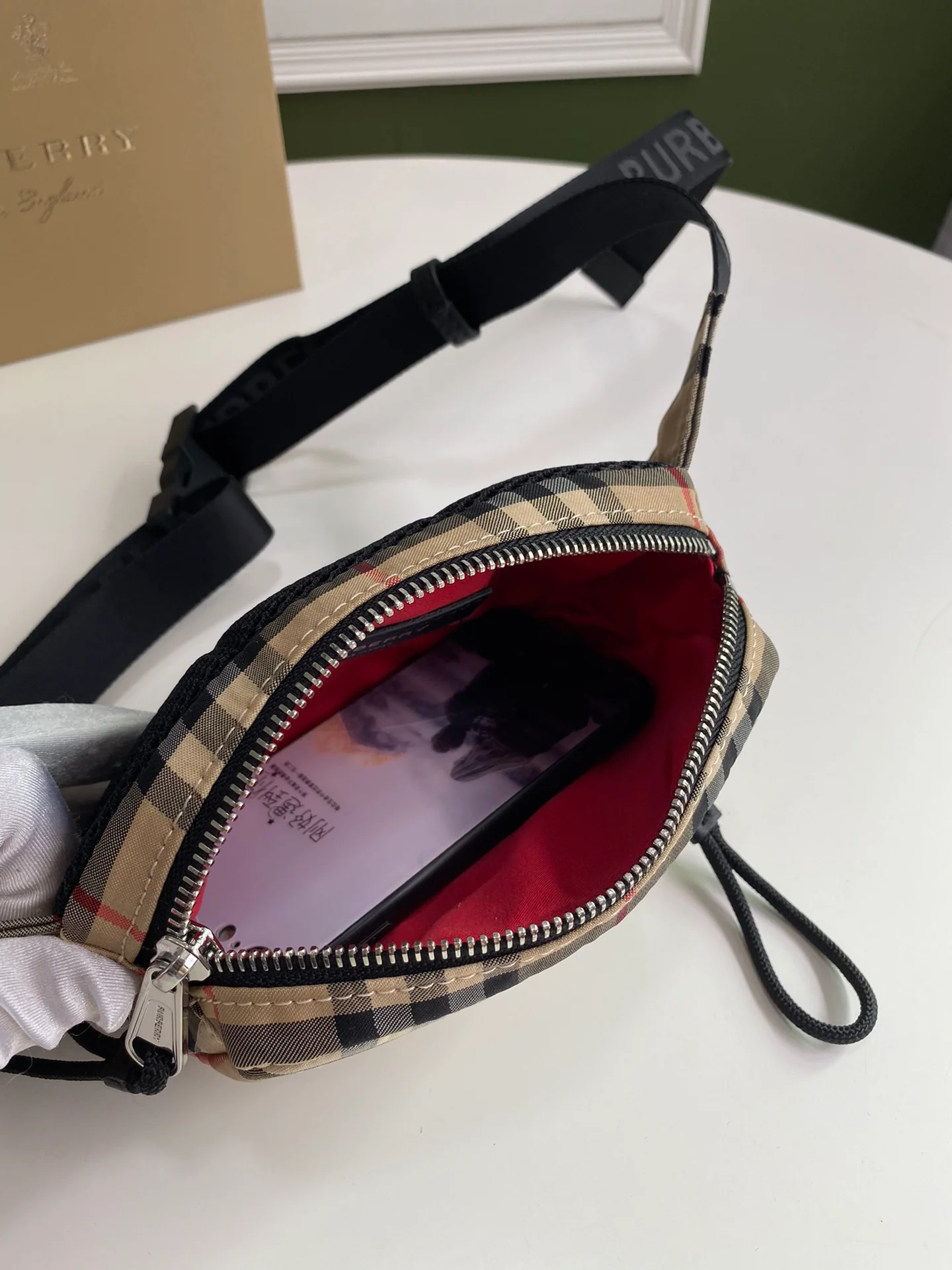 Поясная сумка Burberry в классическую клетку