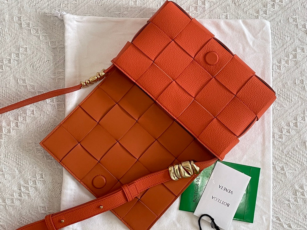 Кассета BV - зернистая телячья кожа - подкладка из телячьей кожи - 23x15x5 - 5 см - 1