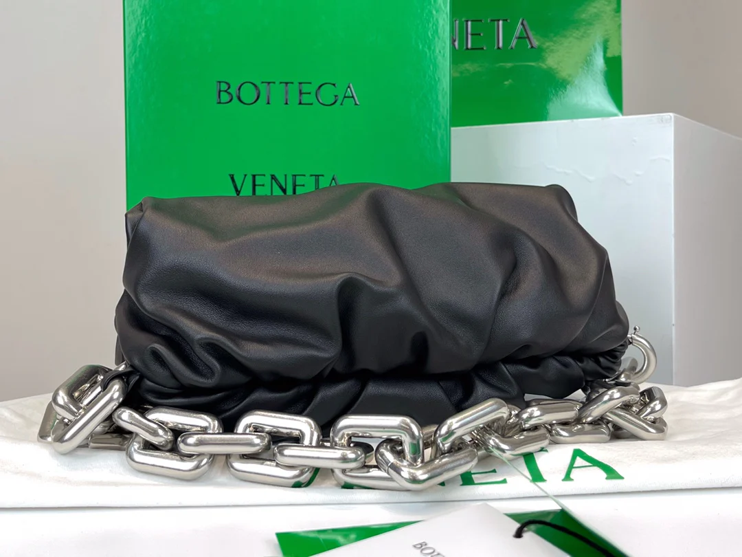 Сумка-мешок BV The Chain Pouch Cloud Bag - 31x12x16 см