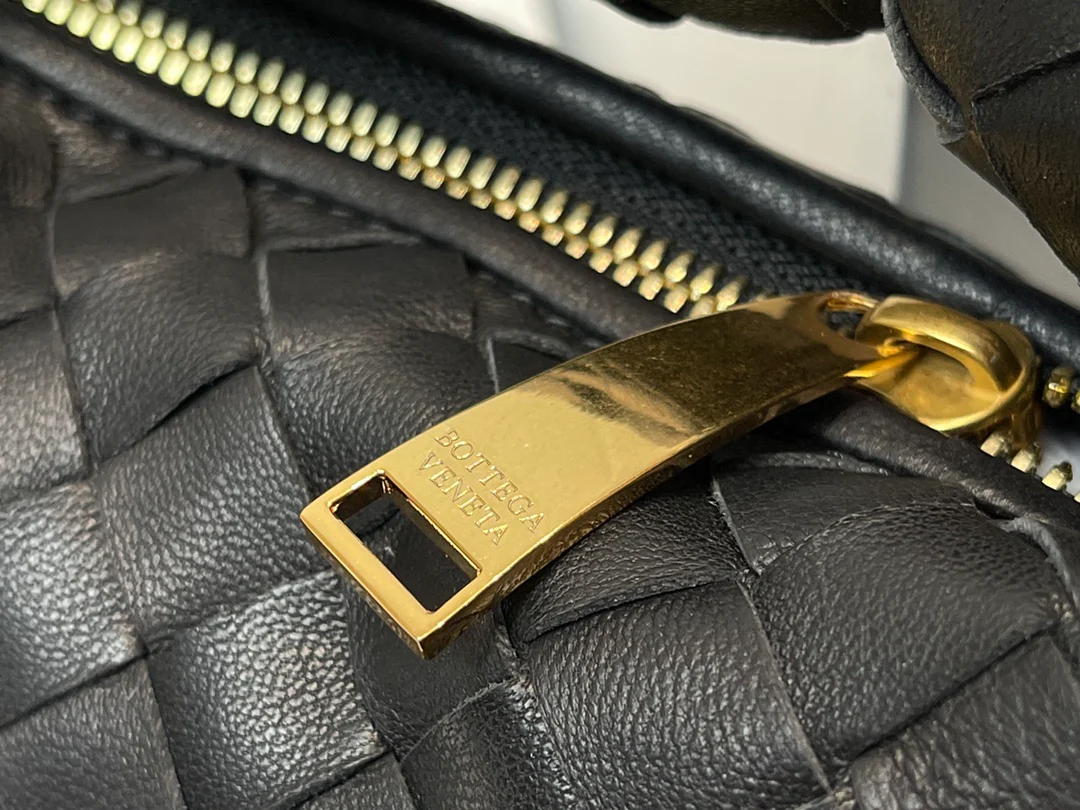 Сумка BV Mini Jodie Croissant Bag, s27x9x23cm-5