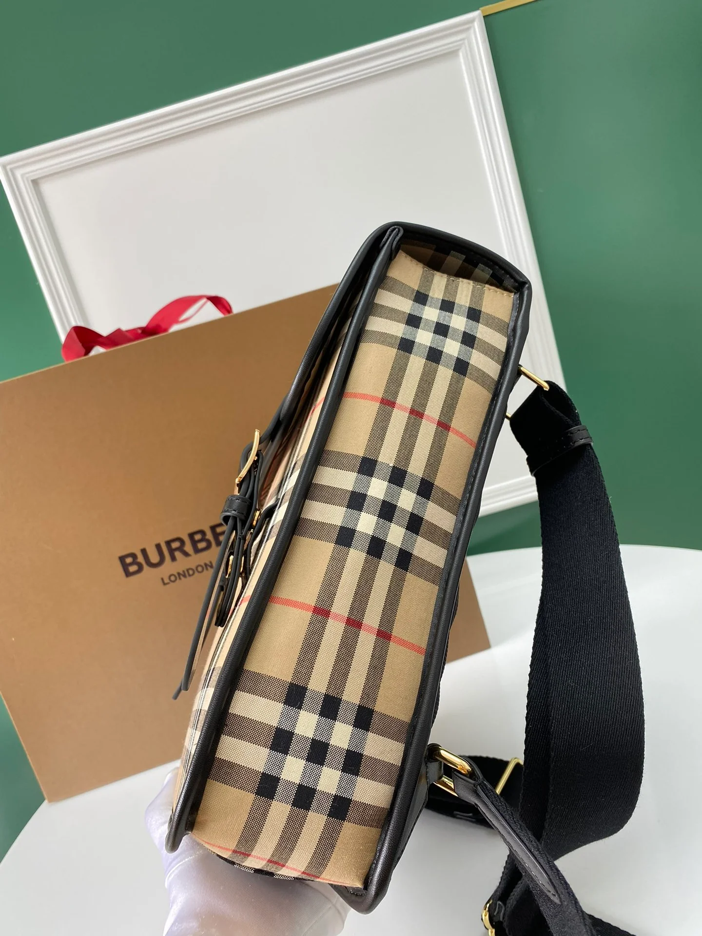 Burberry - рюкзак в стиле 