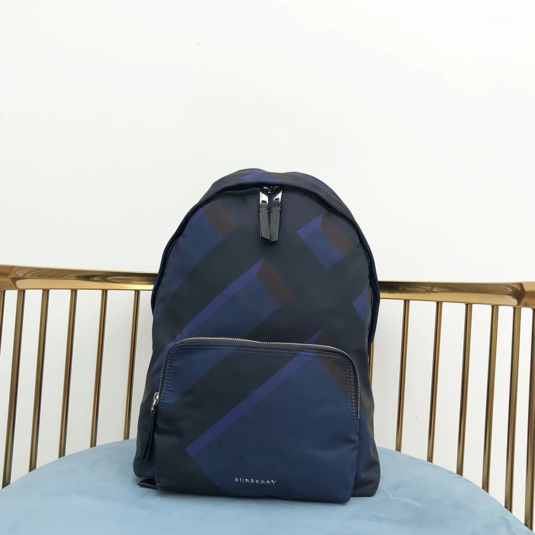 Burberry - Новый рюкзак
